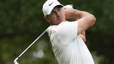 Koepka leading Rahm by 4 on a short Saturday at the Masters
